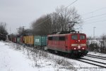 151 140-1 (DB) fhrt am 30. Januar 2010 um 11:51 Uhr mit einem Gterzug durch Ahlten