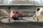 151 081-7 mit dem Hangartner-Zug Richtung Norden kurz hinter Fulda 26.03.2010