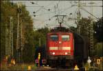 Durch einen leerwagen an erster Position, konnte die interessante Tele-Perspektive entstehen. 151 022 im letzen Restlich des Abens am 09.09.2010 in Mangolding. 