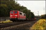 151 151 (9180 6151 151-8 D-DB) hat einen Stahlbrammenzug am Haken und bringt ihn ebenfalls nach Hohenlimburg.