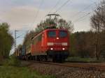 Die 151 127 am 29.04.2010 mit einem KLV-Zug unterwegs bei Eystrup.