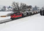 Die 151 138 drckte diesen Getreidezug mit LTE 185 die Frankenwaldrampe hinauf. (30.12.2010)