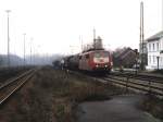 151 134-4 mit einem Gterzug auf Bahnhof Hasbergen am 5-2-2000.
