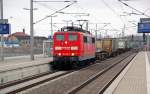 151 032 zieht am 26.03.11 einen Hangartner durch Bitterfeld Richtung Wittenberg.
