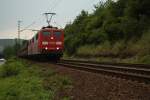 151 164-1 fuhr am 04.06.11 durch Linz-Kasbach.