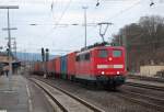 151 022-1 mit Containerzug am 25.03.2011 in Kreiensen