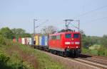 151 062-7 mit einem Containerzug am 07.05.2011 zwischen Einb.-Salzderhelden und Kreiensen