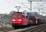 151 002-3 mit gemischtem Gterzug bei Bonn-Oberkassel - 07.03.2012