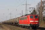 Die 151 061 fuhr am 27.3.12 mit einem Kesselzug durch Ratingen-Lintorf.