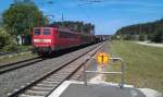 151 136 mit einem gemischten Gterzug am 26.05.2012 in Strullendorf Richtung Nrnberg.