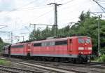 151 102 und eine Schwesterlok in Lehrte, am 16.07.2012.
