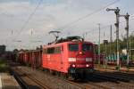 151 086 am 5.6.12 mit einem gemischten Gterzug in Dsseldorf-Rath.