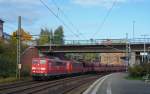 151 076-7 fuhr am 27.10.2012 mit einer weiteren 151 und einem Erzzug durch Hamburg-Harburg.