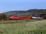 Die 151 144 mit einem leeren Autozug am 11.10.2012 unterwegs bei Himmelstadt.