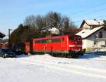 Rohrdorf (Rosenheim) im Winter (Schnee!): 151 008 kommt im Rohrdorfer  Bahnhof  an - 14/12/2012