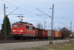 151 141 mit einem kurzem Gterzug bei bersee.