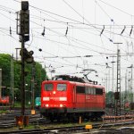 151 148-4 von Railion rangiert in Aachen-West bei Regen und Gewitter am Abend vom 28.5.2013.