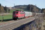 151 055-1 mit Güterzug Richtung Rosenheim bei Übersee am 01.12.2013