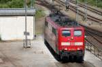 151 073-4 wartet auf Einfahrt in die Abstellgruppe des BW am Rangierbahnhof München Nord, 07.06.2014