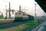 151 149 mit Gterzug Richtung Eichenberg am 25.09.1993 in Gttingen