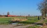 Eine 151 fuhr am 06.02.2015 mit einem Güterzug von Osnabrück nach Emden, hier bei Gandersum.