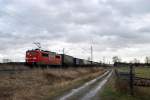 151 038 mit Gterzug bei Hattenhofen (11.01.2007)