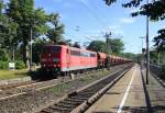 151 146-8 DB kommt als Umleiter aus Richtung Aachen-West mit einem langen Kohlenzug aus Gent-Zeehaven(B) nach Garching(D) und fährt durch Kohlscheid und fährt in Richtung Herzogenrath,Neuss.