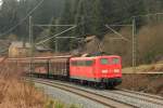 151 169-0 DBSR schiebt einen Güterzug über die Frankenwaldrampe bei Steinbach am 03.12.2015.