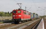 151 088-2 mit einem LKW Walter Auflieger am 17.07.2016 in Thüngersheim.