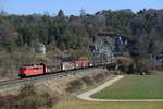 Am 20. März 2015 wurde beim Esslinger Tunnel Position bezogen. Als erster Güterzug kam der an diesem Tage relativ kurze GA 52816 von Ingolstadt Nord nach Heilbronn vorbei. Zuglok war die 151 169, die lange mit automatischer Kupplung unterwegs war, inzwischen aber rückgerüstet wurde.