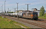 Kesselzug mit 151 017-1 unterwegs in Halle-Ammendorf, Eisenbahnstraße, Richtung Bft Halle Gbf Süd.