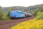 Am 18.08.2022 war 151 170 mit ihrem Kesselwagenzug auf der Fahrt gen Norden. Hier bei Solnhofen im Altmühltal.