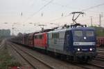 RBH 272 (151 081) am 16.10.13 mit einer weiteren RBH 151er und einem Kohlezug in Düsseldorf-Rath.