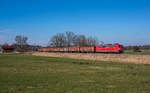 151 061 fährt mit einem Stahlzug nach Hammerau bei Weisham, aufgenommen am 12.