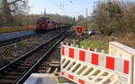 151 135-1 von DB-Railpool kommt durch Kohlscheid aus Richtung Aachen-West mit einem Güterzug aus Muizen-Goederen(B) nach Osnabrück(D) und fährt durch Kohlscheid und fährt in