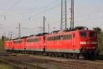 Nachschuss auf den Lokzug bestehend aus 185 267+151 022-1+151 035-3+151 085 am 6.4.11 in Ratingen-Lintorf