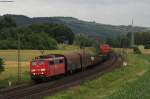 151 021-3 mit einen gemischten Güterzug bei Wernfeld 22.6.11