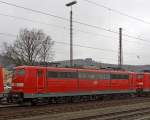 151 061-9 der DB Schenker Rail Deutschland AG abgestellt am 23.12.2011 in Kreuztal.