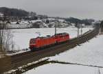 185 167 + 151 067 bei einer Lz-Fahrt am 27.02.2013 bei Ergoldsbach.