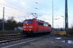 151 035-3 DB rangiert in Aachen-West bei Sonne und Wolken am 29.12.2013.