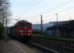 151 164-1 von Railion kommt durch Kohlscheid mit einem langen Unit45 Containerzug aus Katy-Wroclawskie(PL) nach Barking-Railhead(GB) und fährt die Kohlscheider-Rampe hoch nach Aachen-West bei
