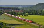 151 165 mit einem Autozug im Maintal Richtung Gemünden.Aufgenommen bei Himmelstadt am 7.6.2014