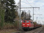 Die Railpool-151 045(91 80 6151 045-2 D-Rpool) zieht einen Güterzug südwärts Richtung Bochum.