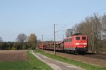 DB Cargo 151 053-6 (Baujahr: 1974) mit einem Güterzug in die Richtung Rheine  bei Leschede am 20-4-2016.