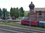Abgestellte E-Loks von Rpool, 155 061-5 und 155 004-5 vor dem BW in Gera am 7.7.2020