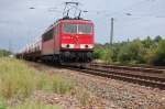 155 072-2 am 28.07.2007 mit einem Gterzug von Dresden-Friedrichstadt kommend bei der Durchfahrt in Cossebaude.