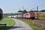 DB Cargo 155 182 mit gemischtem Güterzug in Richtung Hannover (Langwedel, 26.08.2016).