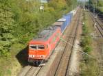 Am schnen Sptsommervormittag des 22.09.07 zieht 155 035  -9 ihren Containerganzzug in sdlicher Richtung durch Gundelfingen bei Freiburg im Breisgau.