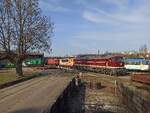 Bahnbetrieb Gera Ludmilla 232 673-4 ( 9280 1232 673-4 D-GERA ) schiebt die 155 111- 8 ( 9180 6155 111-8 D-GERA ) auf die Drehscheibe am 22.3.2026
