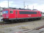 Einen Monat nach ihrer Hauptuntersuchung wartet 155 075-5 am 25.11.07 in Wismar auf neue Aufgaben.